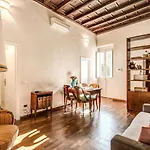 Borgo Pio Passetto Papale